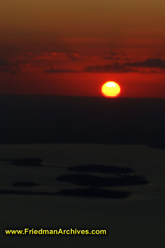 red,sunset,clouds,horizon,rule of thirds,30000 feet,